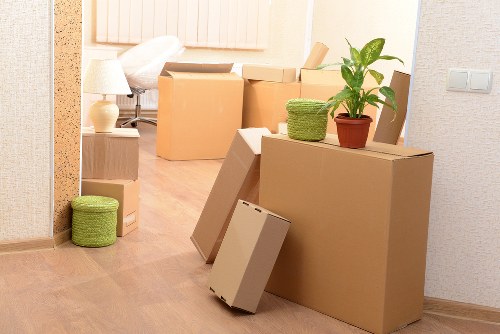 Temporary storage units in Westminster for household belongings